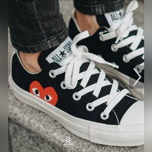 NEW Converse x PLAY Comme des Garçons Chuck 70 Size 9